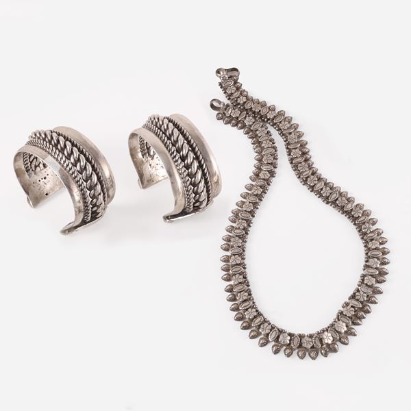 LOT OF TWO 800 SILVER BRACELETS AND ONE 925 SILVER NECKLACE