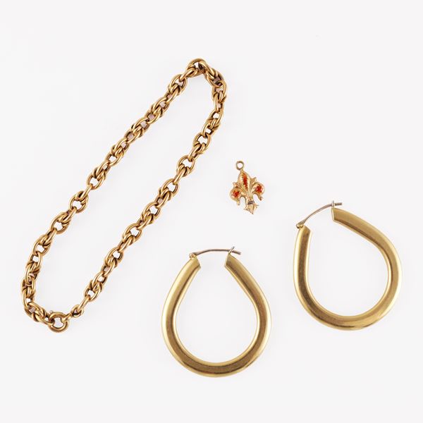 LOT OF 18KT GOLD EARRINGS, BRACELET AND PENDANT