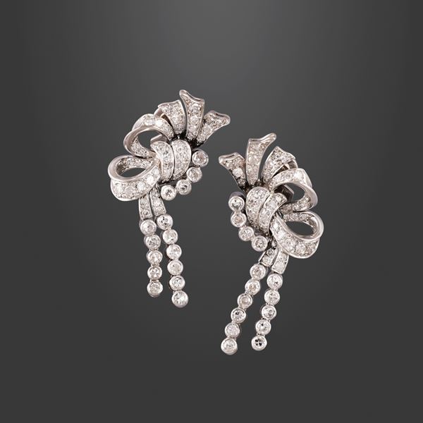 PLATINUM AND DIAMONDS EARRINGS
