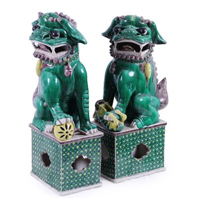 Coppia di cani di fo, porcellana, Cina, XIX secolo