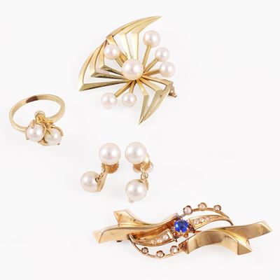 Spilla in oro 18KT con pietre sintetiche e set di gioielli in oro con perle coltivate