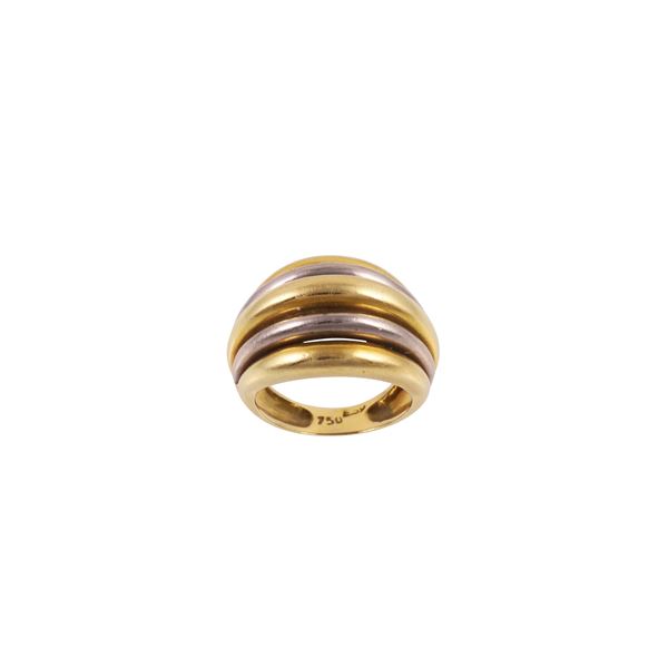 18KT GOLD RING