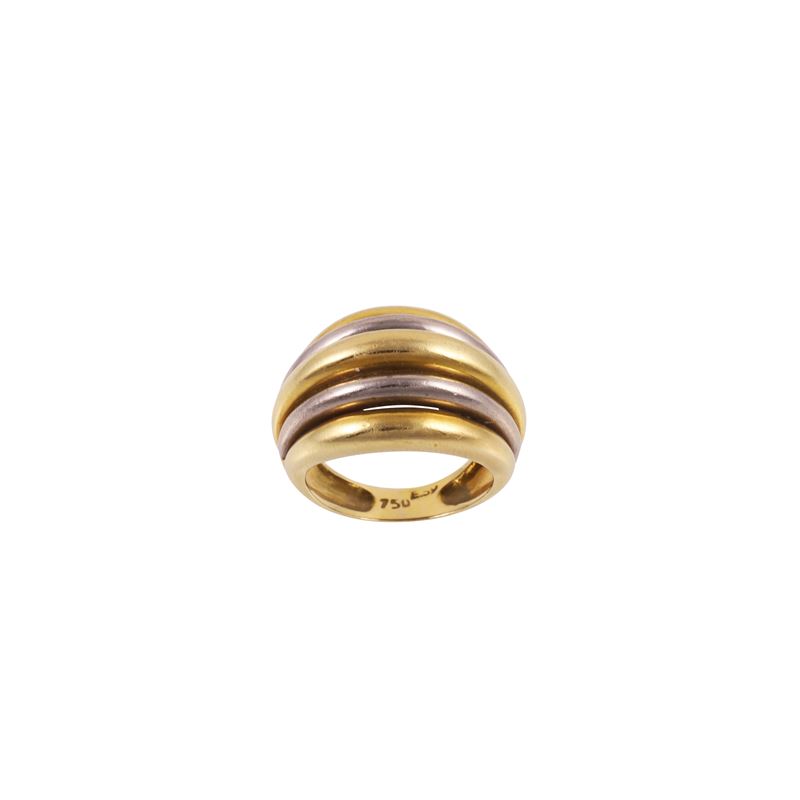 Anello in oro giallo e bianco a fascia costolata