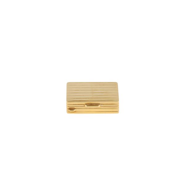 * RECTANGULAR-SHAPED 18KT GOLD PILLBOX