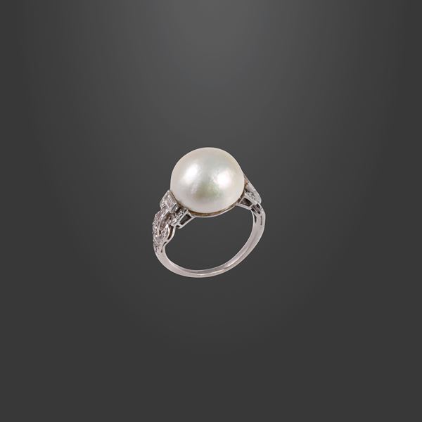 ANELLO, PERLA NATURALE  - Asta GIOIELLI IMPORTANTI - Casa d'Aste International Art Sale