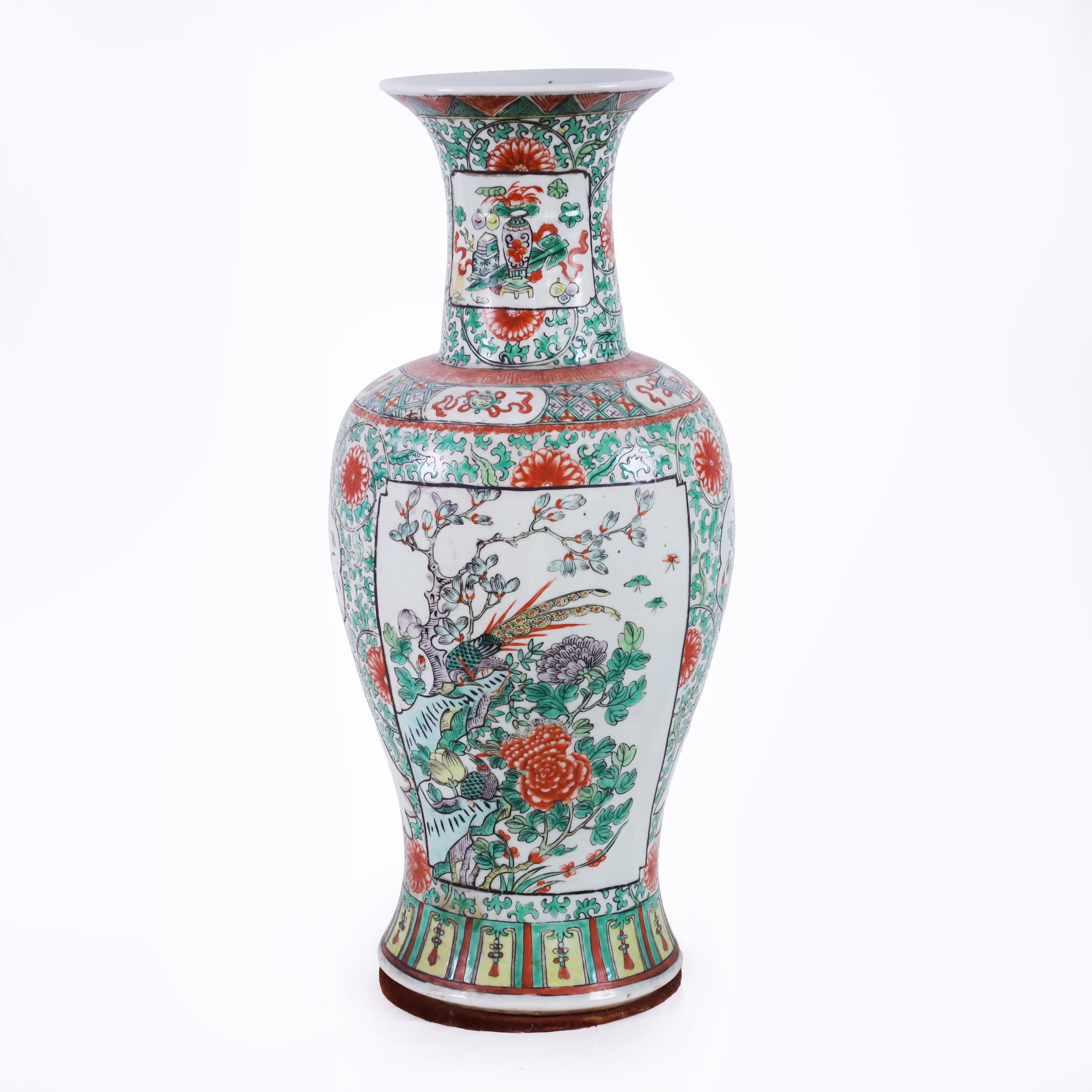 Cina, Vaso in porcellana della famiglia verde, XIX secolo