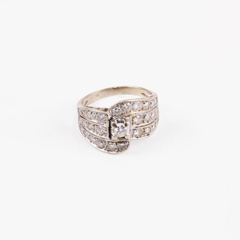 Anello in oro bianco con diamanti, misura 13,5
