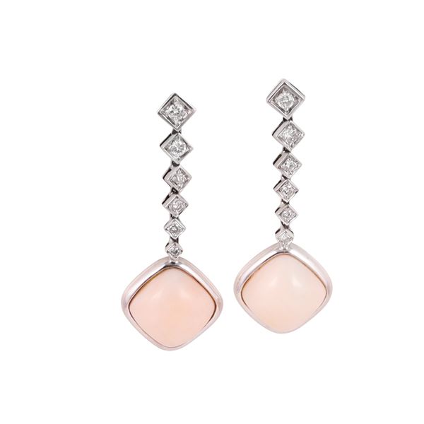 ~ 18KT GOLD EARRINGS SET WITH DIAMONDS AND CORAL