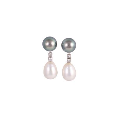 ORECCHINI in oro bianco con perle grigie 'Tahiti' e perle bianche 'South Sea'