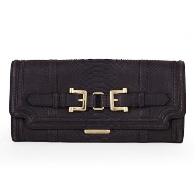 Burberry, Clutch nera in pelle con fibbie dorate