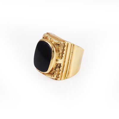 Anello in oro giallo con onice, misura 13, gr. 17,2