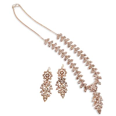 Parure di gioielli in oro 9Kt con diamanti a rosa