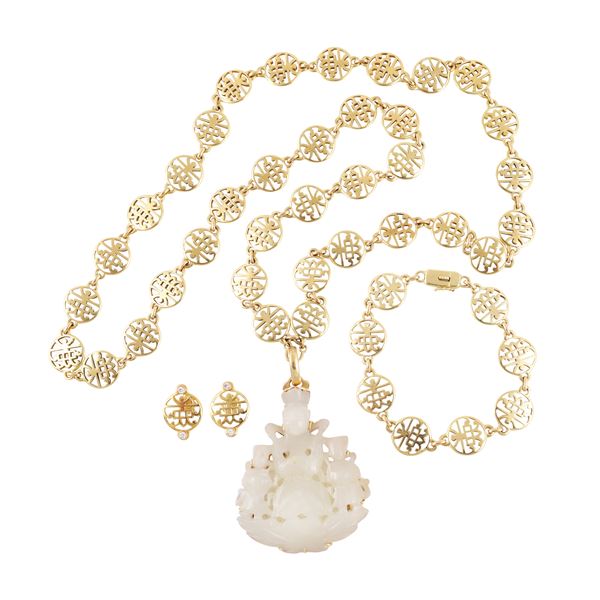 18KT GOLD PARURE COMPRISING A NECKLACE WITH JADEITE PENDANT, A BRACELET AND A PAIR OF EARRINGS SET WITH DIAMONDS, BY FARAONE