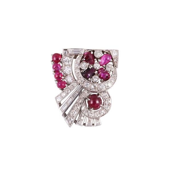 PLATINUM BROOCH SET WITH DIAMONDS AND RUBIES