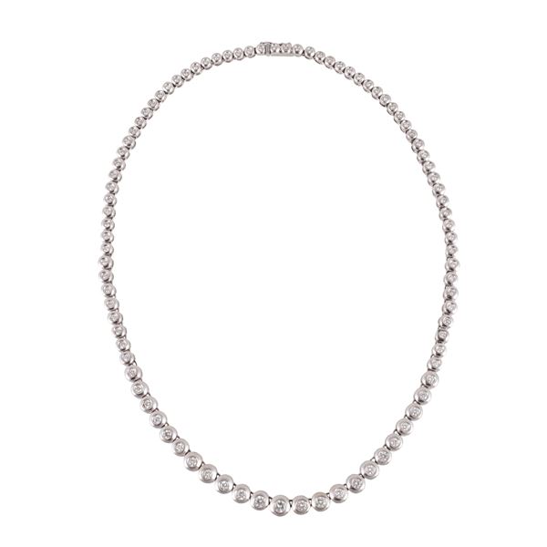 18KT GOLD NECKLACE SET WITH DIAMONDS