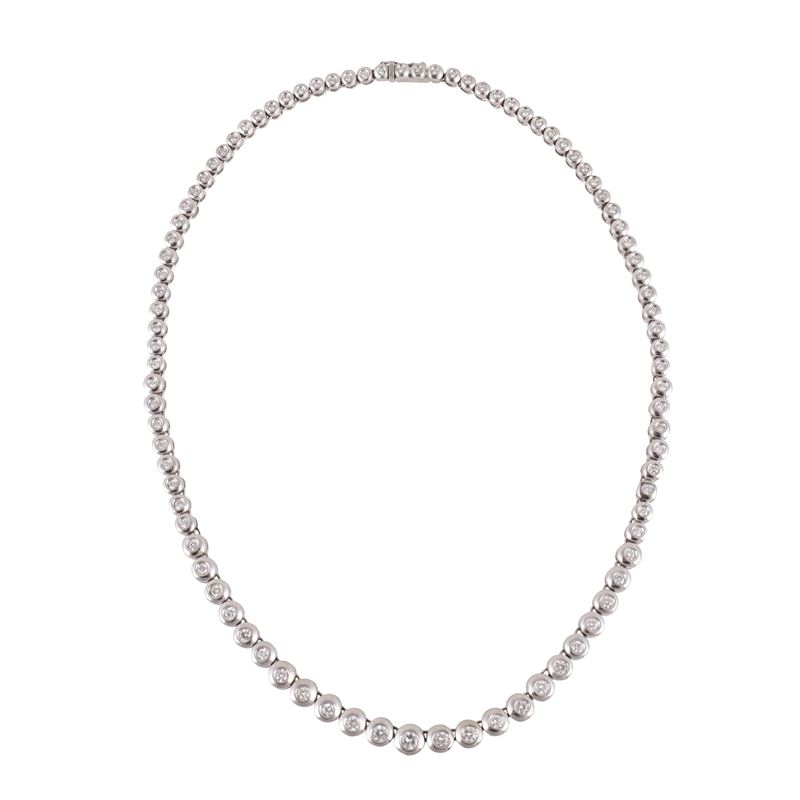 Girocollo in oro bianco con brillanti