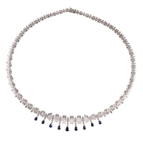 18KT GOLD NECKLACE SET WITH DIAMONDS AND SAPPHIRES