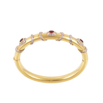 Micheletto, Bracciale rigido in oro giallo e bianco con rubini e brillanti