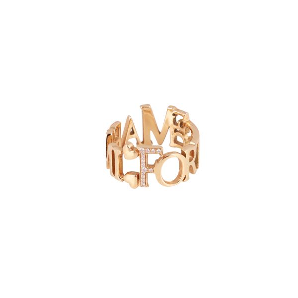 18KT GOLD RING WITH "FORTE DEI MARMI" WRITING ADORNED WITH DIAMONDS