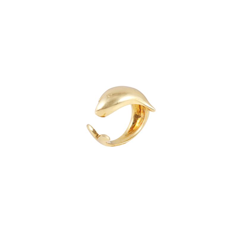 Cusi, Anello in oro giallo a forma di squalo