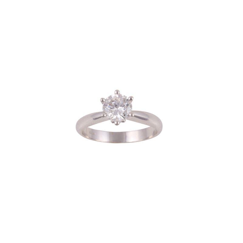 Anello in oro bianco con brillante di 1,01 ct