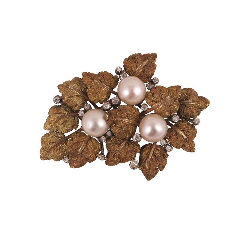 Spilla in oro giallo, bianco e rosa con diamanti e perle coltivate