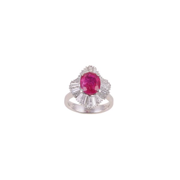 PLATINUM RING SET WITH A BURMA RUBY AND DIAMONDS