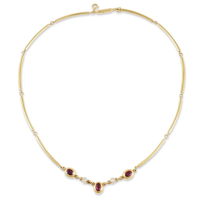 Girocollo in oro giallo 18Kt con rubini ovali e brillanti