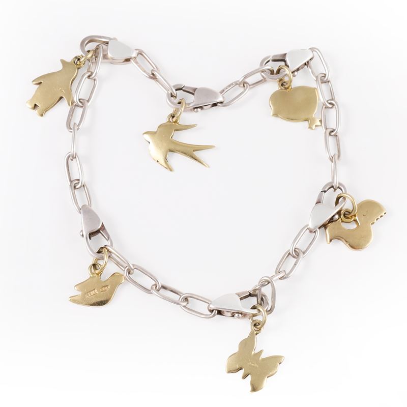 BRACCIALE CON CHARMS