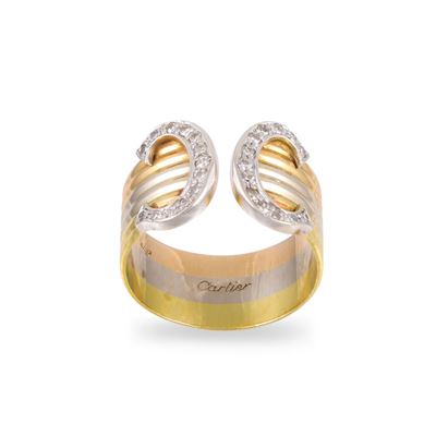 Cartier, Anello 'Double C' in oro 18Kt con diamanti