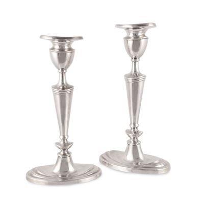 Candelieri in argento 800/1000, coppia con fusto troncoconico