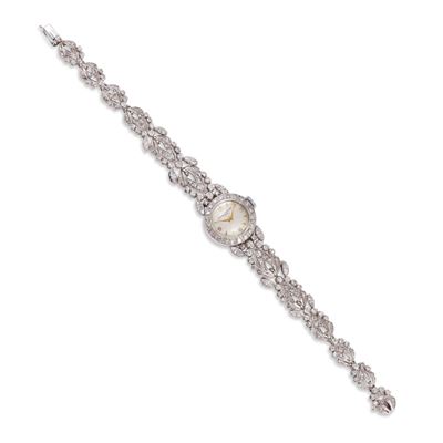 Baume & Mercier, Orologio in platino con bracciale a motivi vegetali