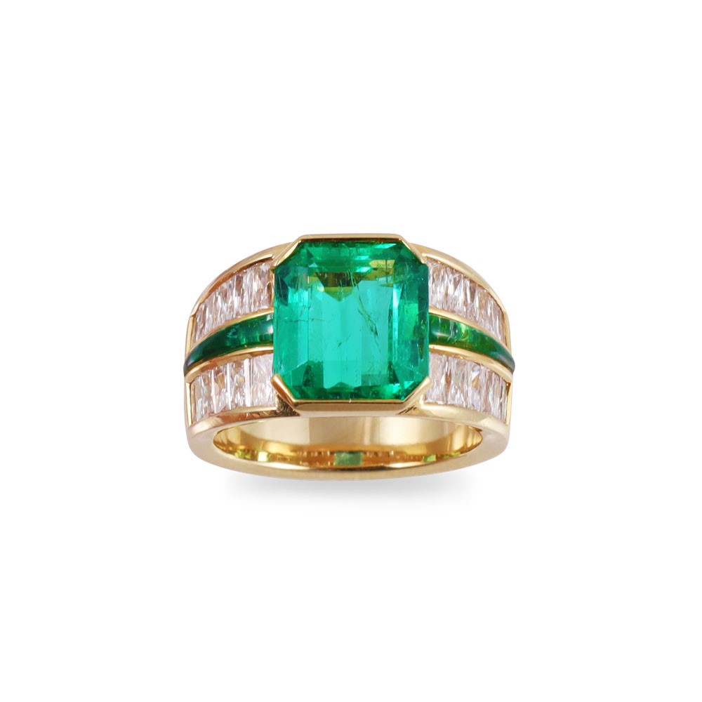 Scavia, Anello in oro giallo con smeraldo e diamanti