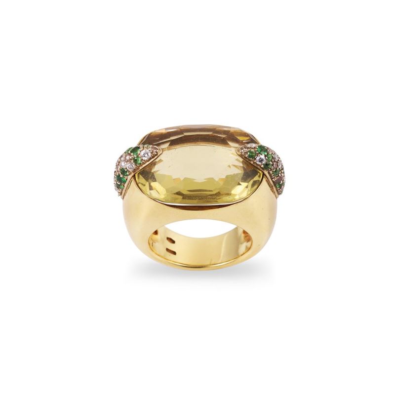 Pomellato, Anello 'Pin Up' in oro giallo e bianco con quarzo citrino e pavé di brillanti