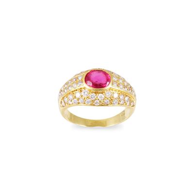 Anello in oro giallo 18Kt con brillanti e rubino centrale