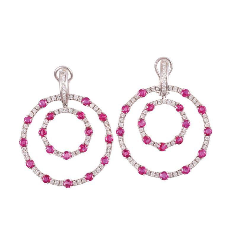 Orecchini a clip pendenti in oro bianco 18Kt con brillanti e rubini