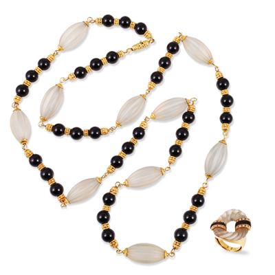 Parure in oro giallo 18Kt con quarzi incisi e onici