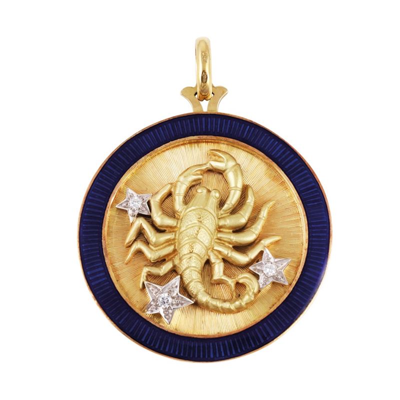 Pendente in oro giallo e bianco 18Kt, segno zodiacale dello Scorpione