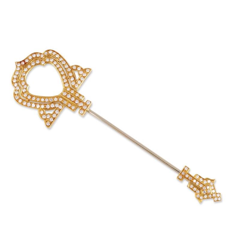 Corbetta, Spillone in oro giallo 18Kt con diamanti