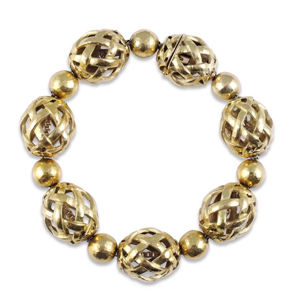 18KT GOLD BRACELET