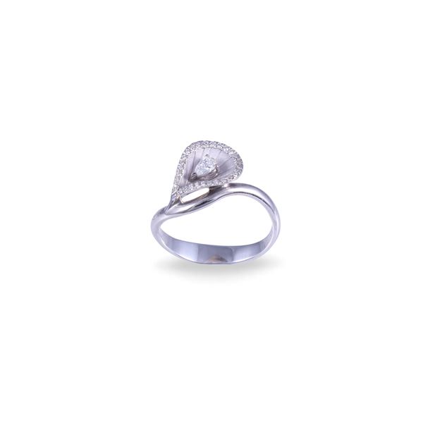 * 18KT GOLD RING SET WITH DIAMONDS, BY ANNAMARIA CAMMILLI "Premiere"