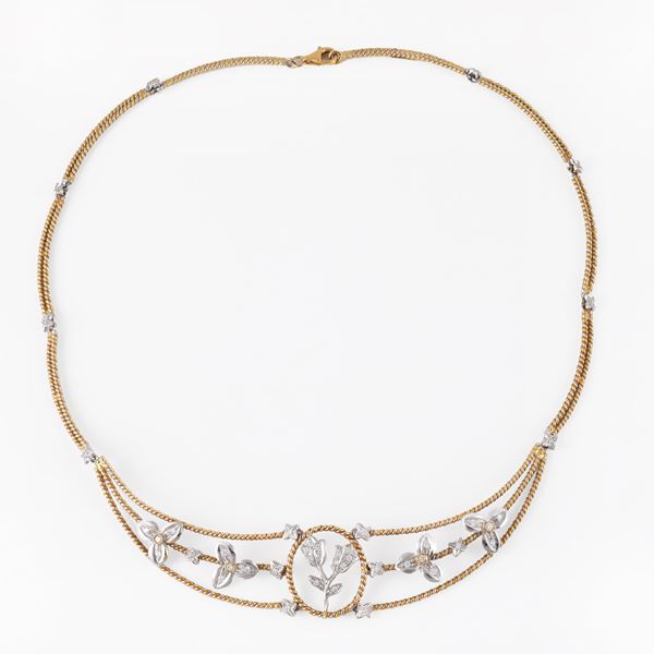 18KT GOLD NECKLACE SET WITH DIAMONDS