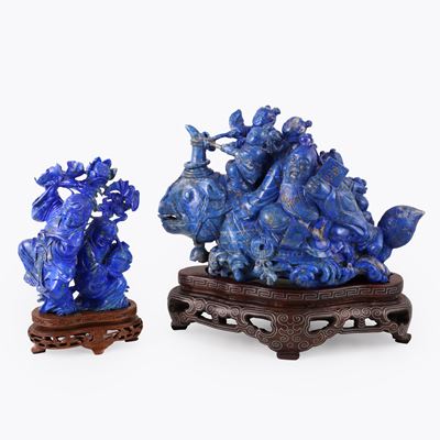 Coppia di sculture, lapislazzuli con basi in legno, Cina, XX secolo