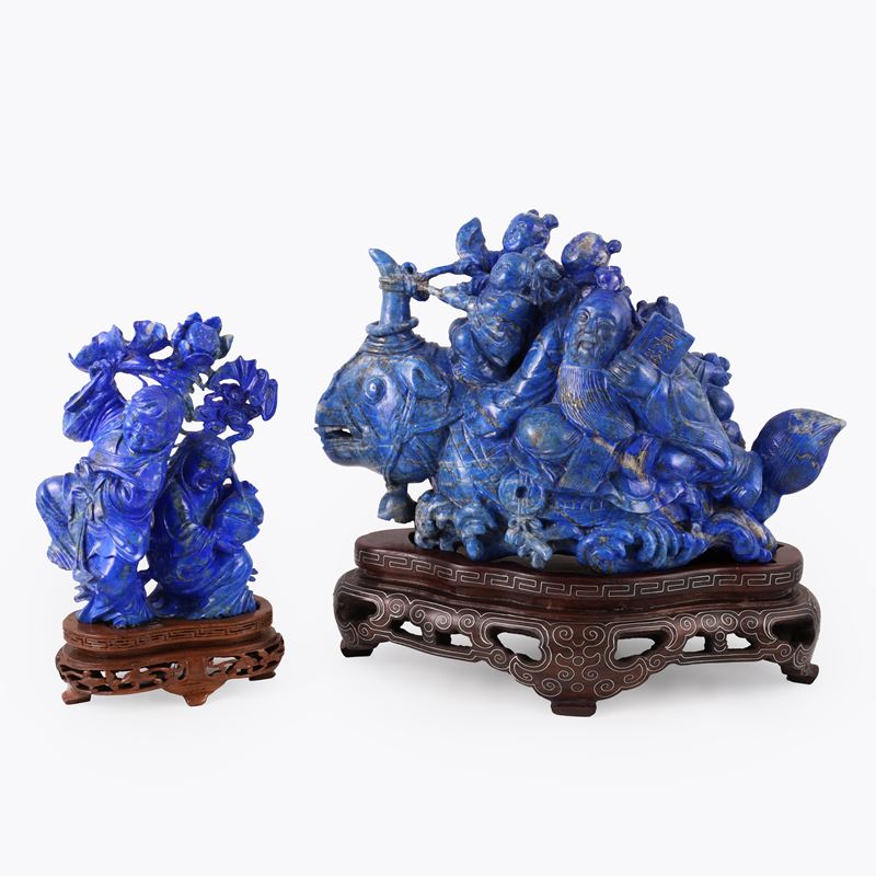 Coppia di sculture, lapislazzuli con basi in legno, Cina, XX secolo