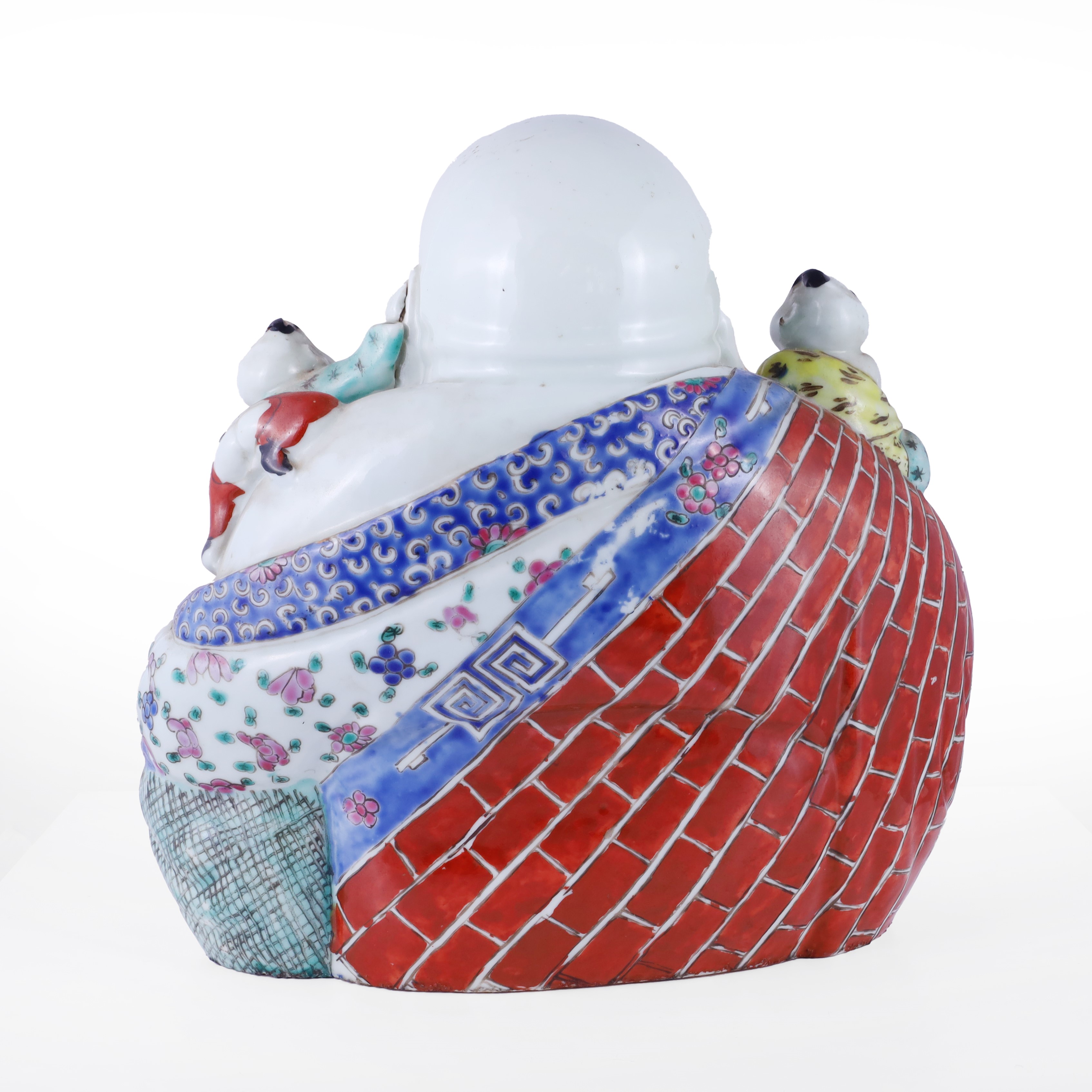 Cina, scultura in ceramica a smalto della Famiglia Rosa raffigurante Buddha, Periodo della Repubb...