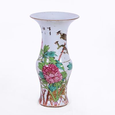 Cina, Vaso in porcellana della «famiglia rosa», XIX secolo