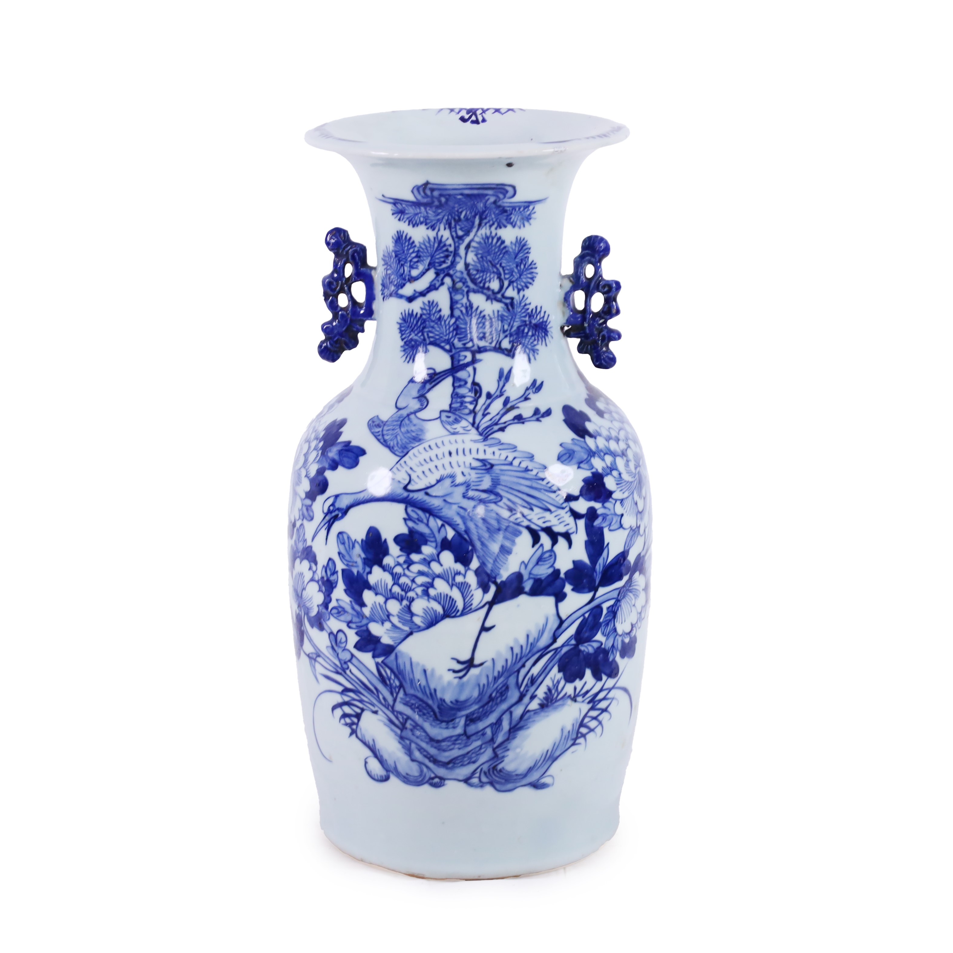 Coppia e vasi singoli in porcellana bianca e blu, composizione di tre pezzi (Cina, XIX-XX secolo)