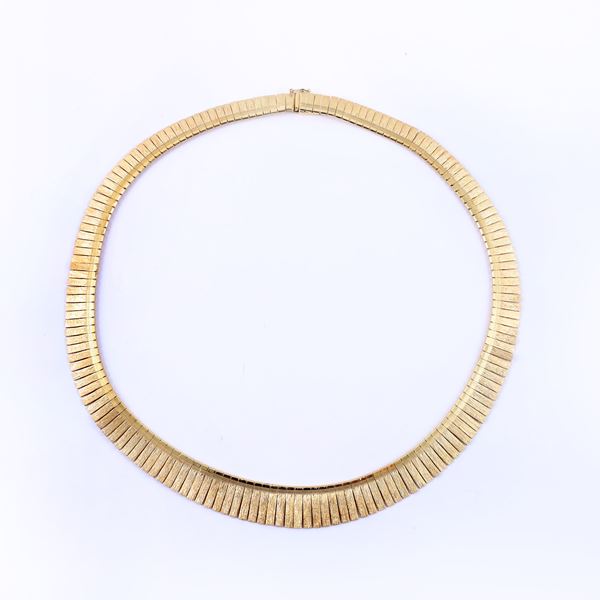 18KT GOLD NECKLACE