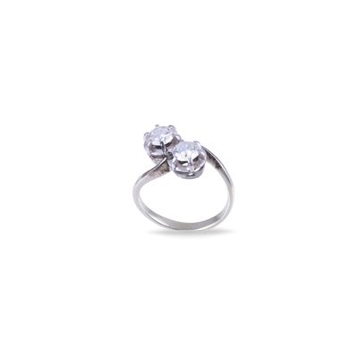 Anello, oro bianco 18 kt con due brillanti (ca. 1,20 ct), gr. 4,8
