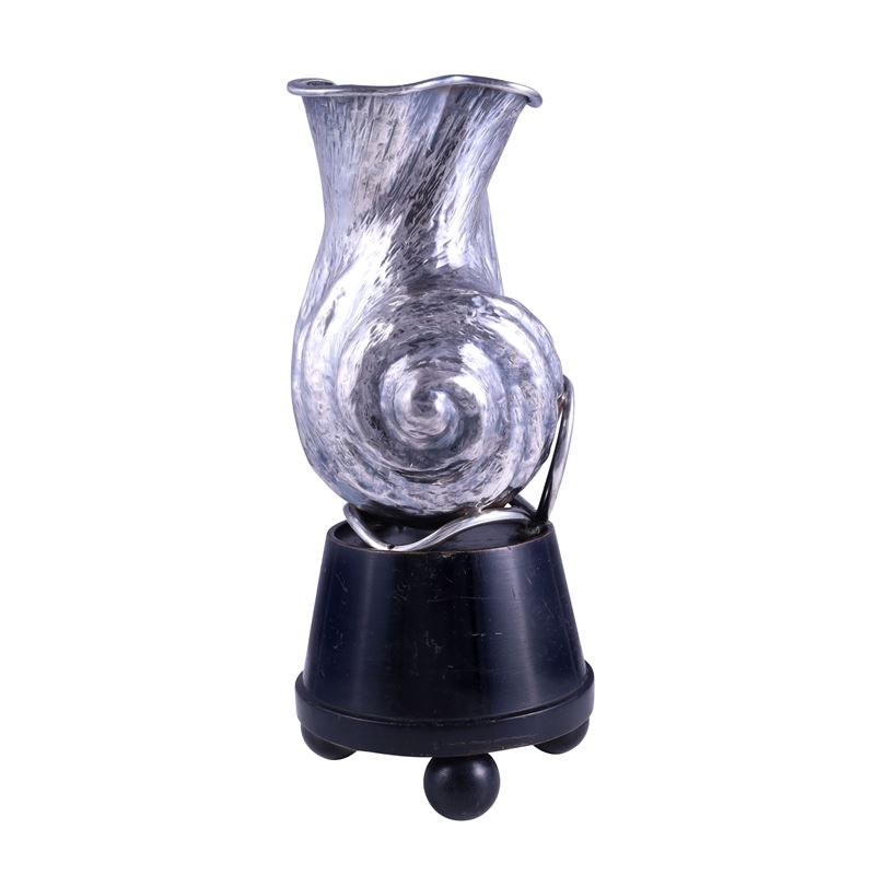 Arrigo Finzi, Vaso scultoreo in argento 925/1000 a forma di chiocciola